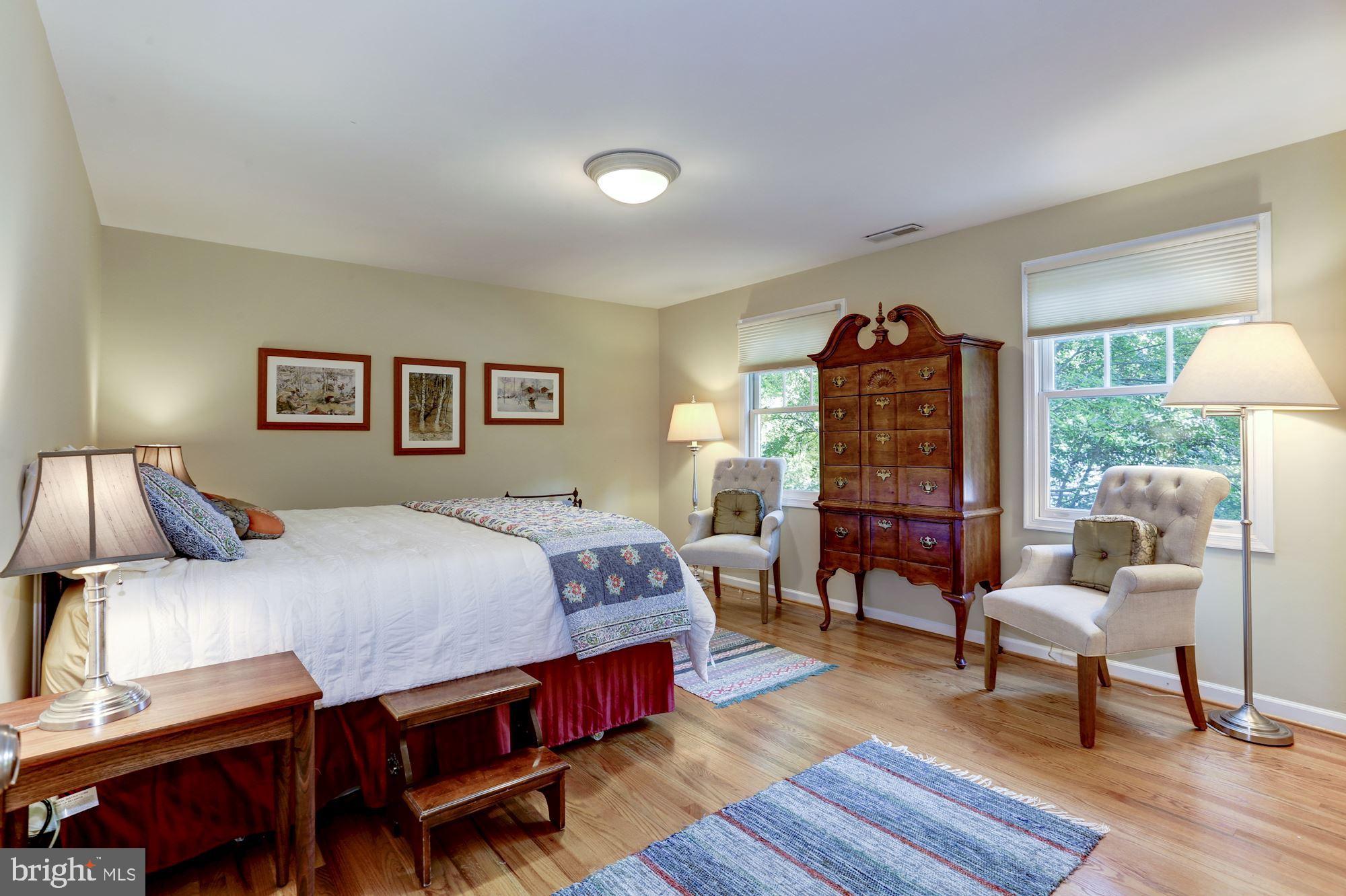 6204 Walhonding Road Bethesda, MD 20816 - Photo 14 of 29