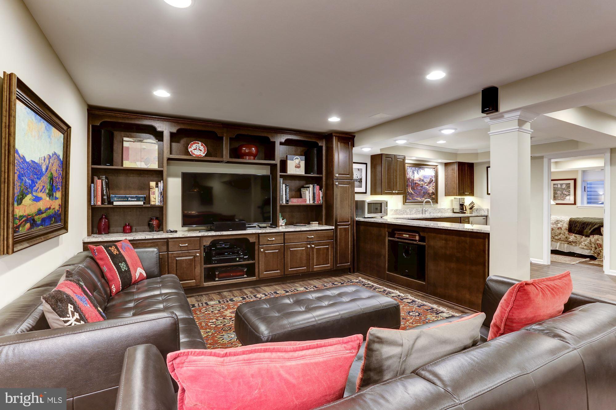 6204 Walhonding Road Bethesda, MD 20816 - Photo 17 of 29