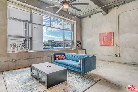 $574,000 | 1130 Flower Street, Unit 311, Los Angeles, CA 90015