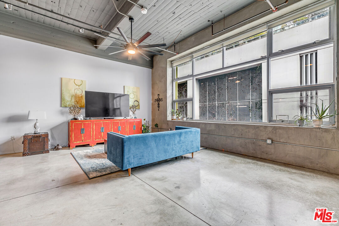 1130 Flower Street, Unit 311 Los Angeles, CA 90015 - Photo 14 of 23