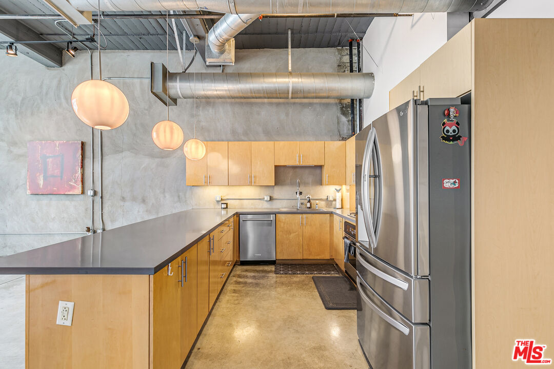 1130 Flower Street, Unit 311 Los Angeles, CA 90015 - Photo 17 of 23