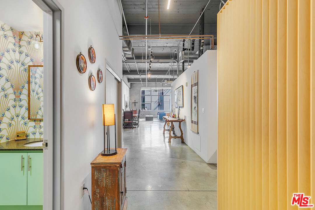 1130 Flower Street, Unit 311 Los Angeles, CA 90015 - Photo 2 of 23