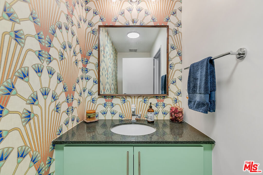 1130 Flower Street, Unit 311 Los Angeles, CA 90015 - Photo 3 of 23