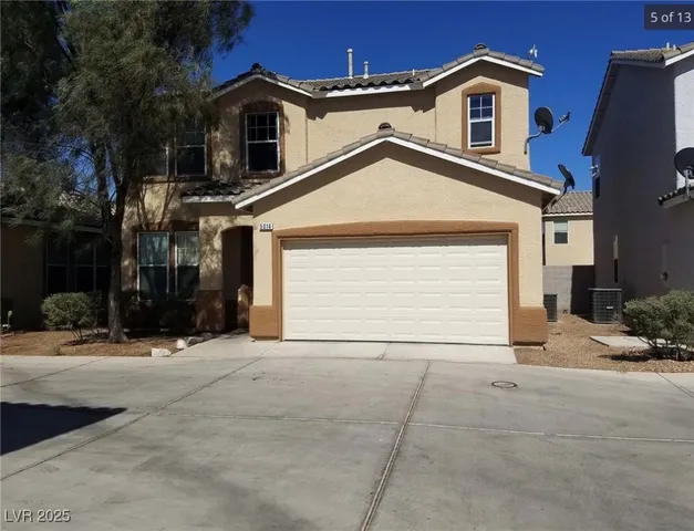 $1,795 | 5016 Miners Ridge Drive, Las Vegas, NV 89122
