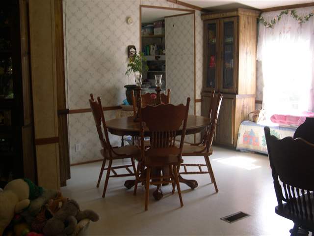2444 Deck Road Gray Court, SC 29645 - Photo 7 of 13