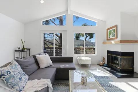 $880,000 | 939 Linda Mar Boulevard, Pacifica, CA 94044