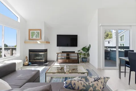 $880,000 | 939 Linda Mar Boulevard, Pacifica, CA 94044