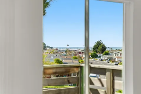 $880,000 | 939 Linda Mar Boulevard, Pacifica, CA 94044