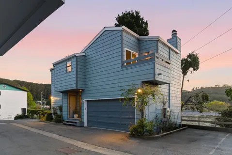 $880,000 | 939 Linda Mar Boulevard, Pacifica, CA 94044