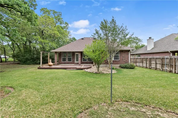 $2,100 | 1705 White Stone Drive, Bryan, TX 77807
