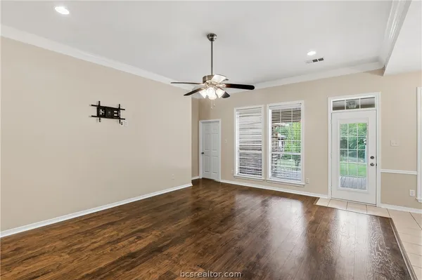 $2,100 | 1705 White Stone Drive, Bryan, TX 77807