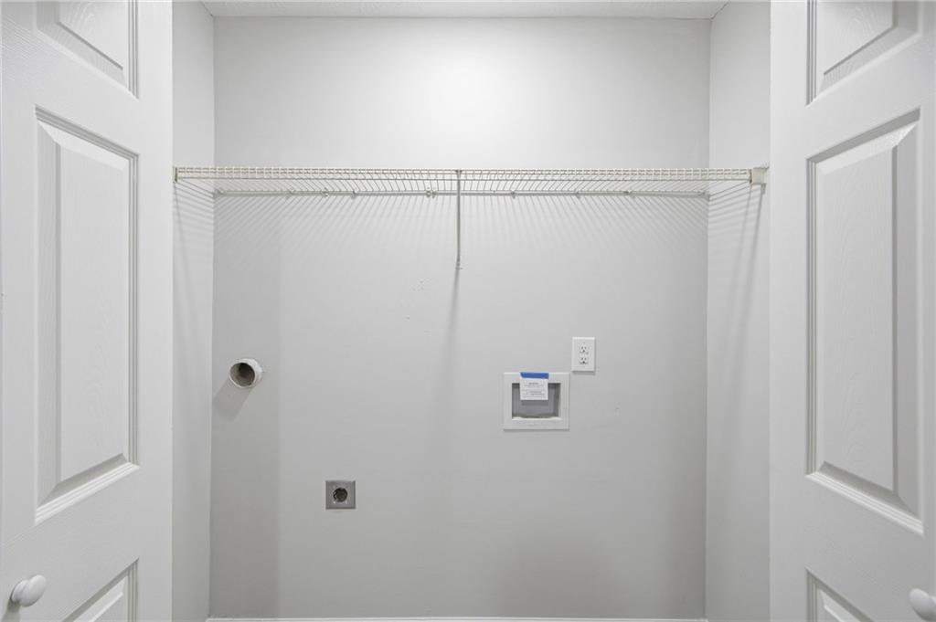 741 Roscoe Davis Road Monroe, GA 30656 - Photo 23 of 28 a view of a closet