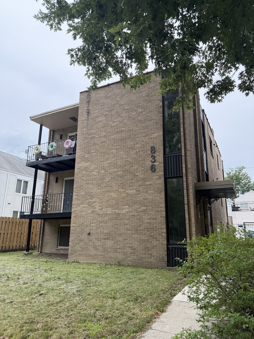836 South Morgan Street Chicago, IL 60607 - Photo 5 of 18 Gallery Image 5