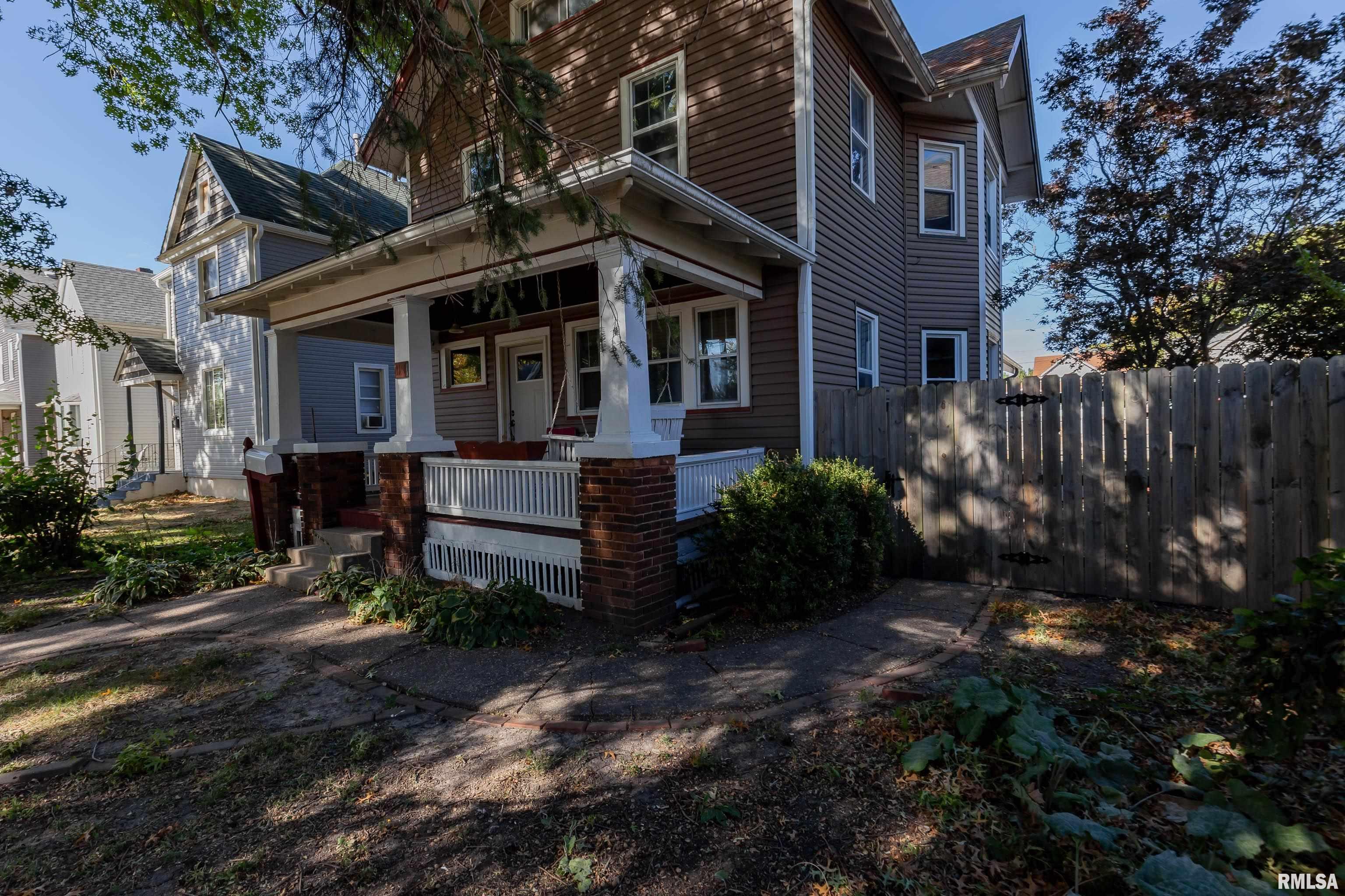 1111 14th Avenue Moline, IL 61265 - Photo 3 of 30