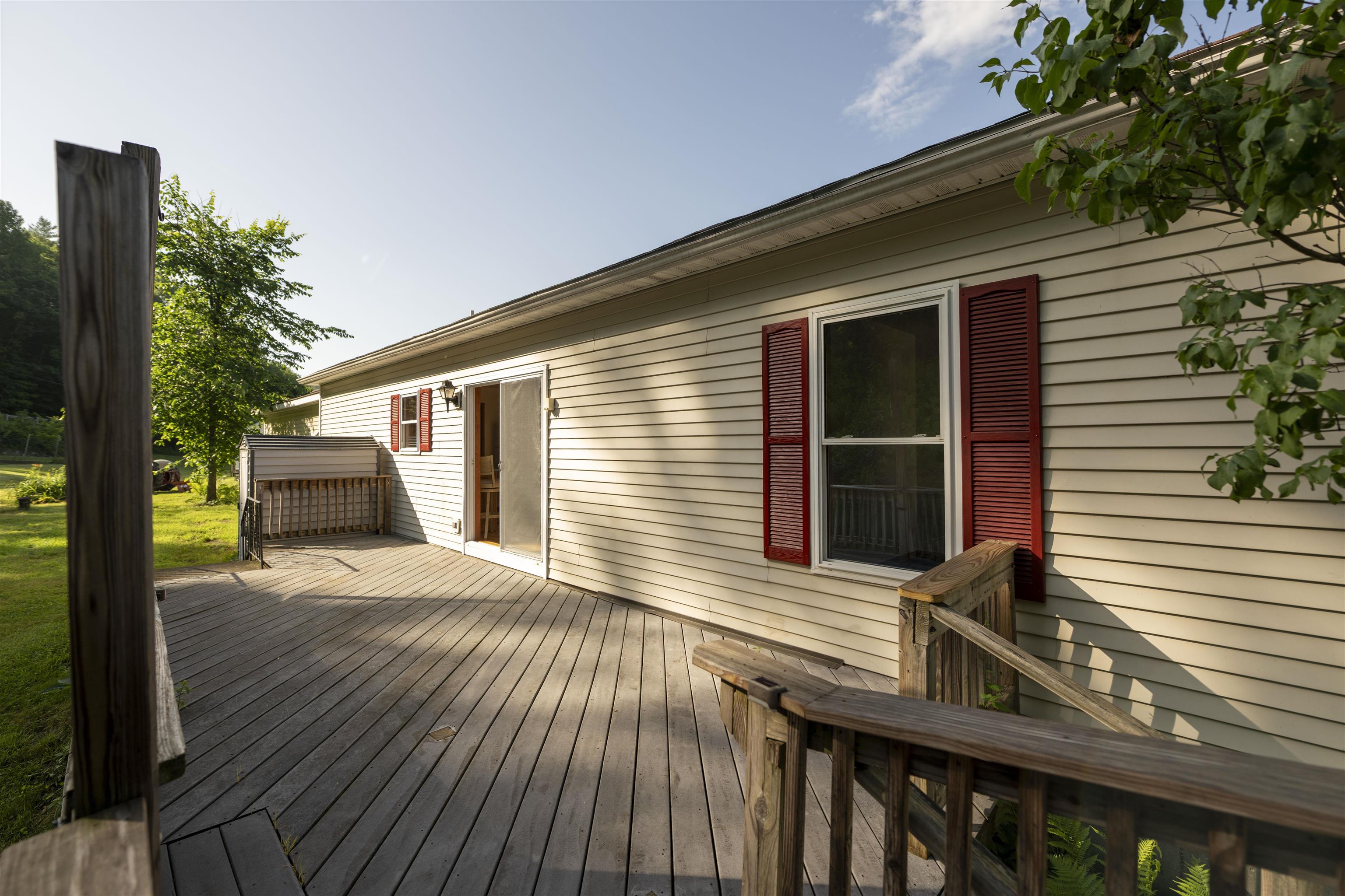100 Riverside Lane Royalton, VT 05068 - Photo 16 of 27