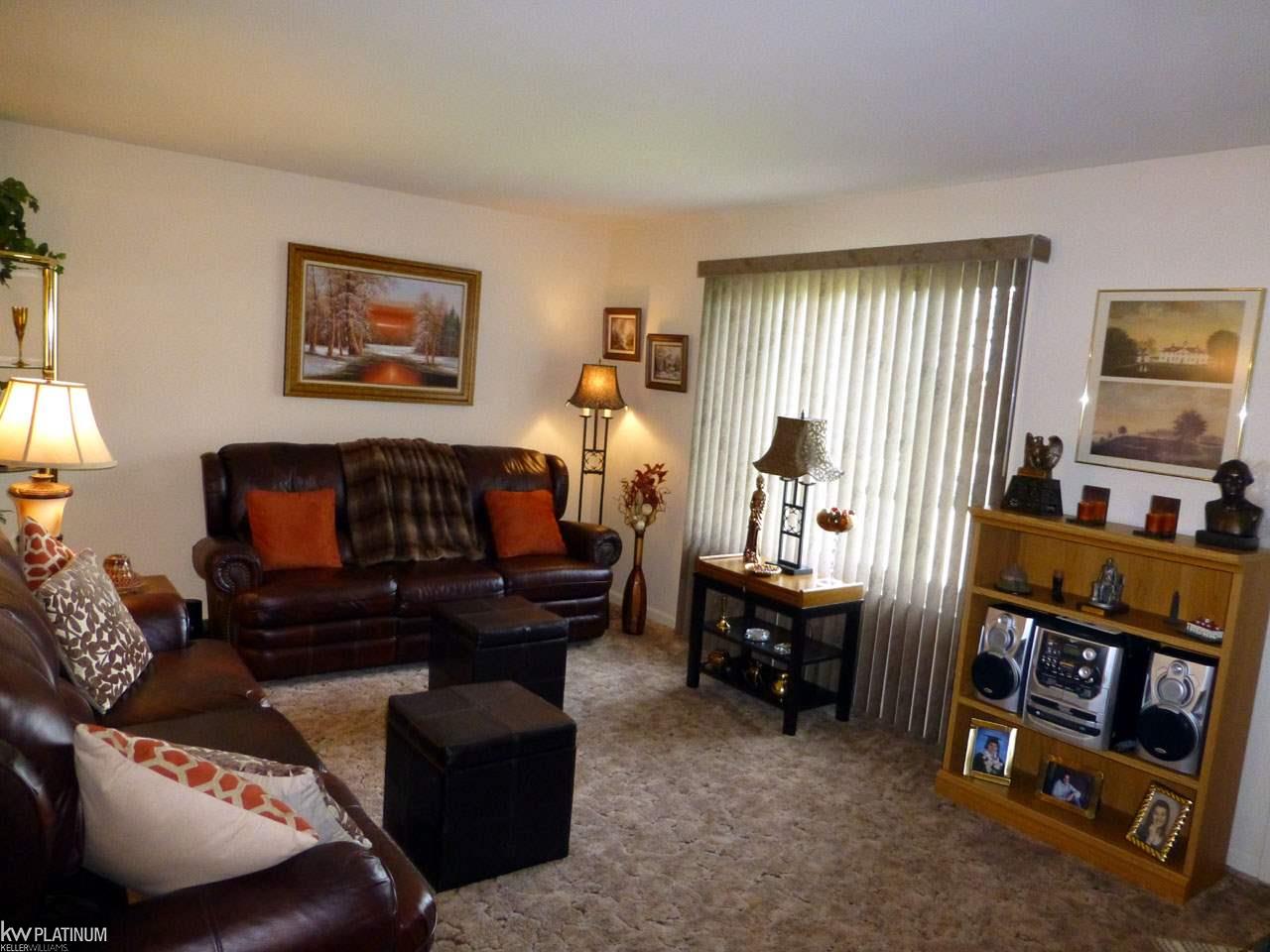 8695 Frith Road Columbus, MI 48063 - Photo 12 of 30 31333963-11.JPG