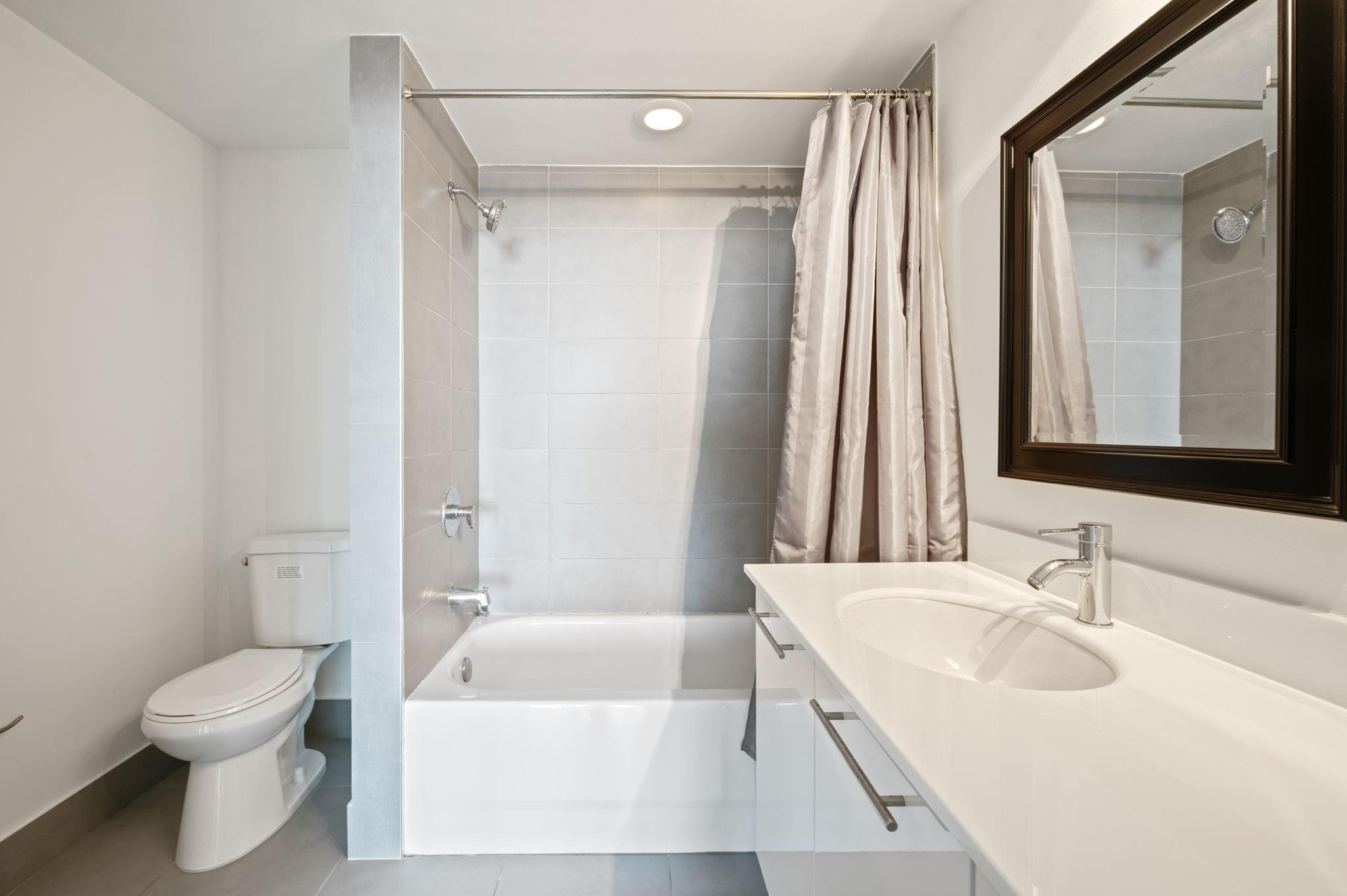 92 Southwest 3rd Street, Unit 1807 Miami, FL 33130 - Photo 26 of 50 Photo 25