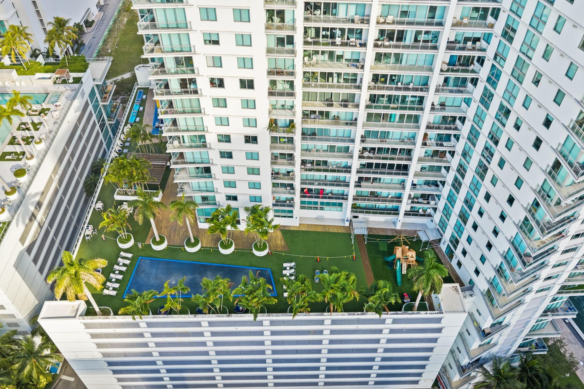 92 Southwest 3rd Street, Unit 1807 Miami, FL 33130 - Photo 46 of 49 Photo 46