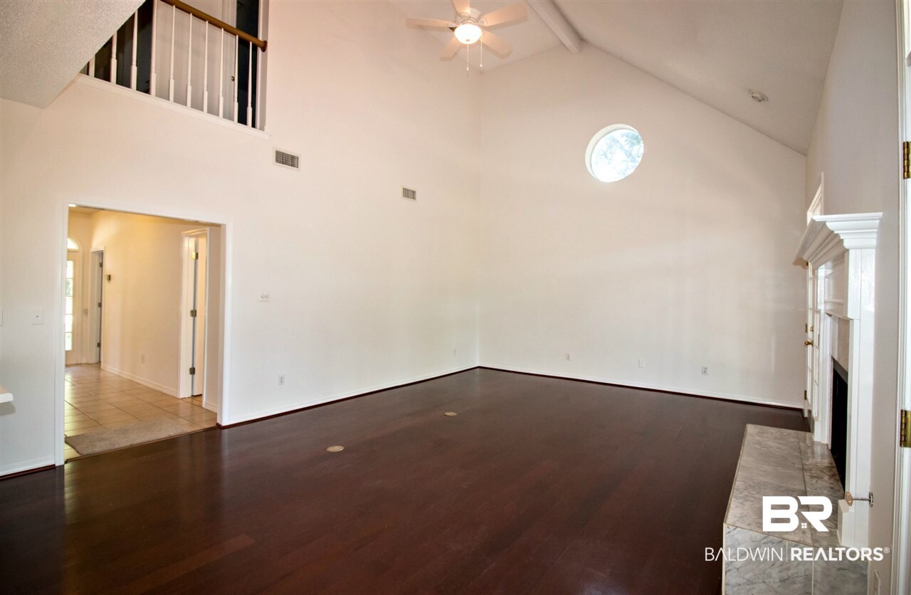 165 Lakeview Loop Daphne, AL 36526 - Photo 7 of 26