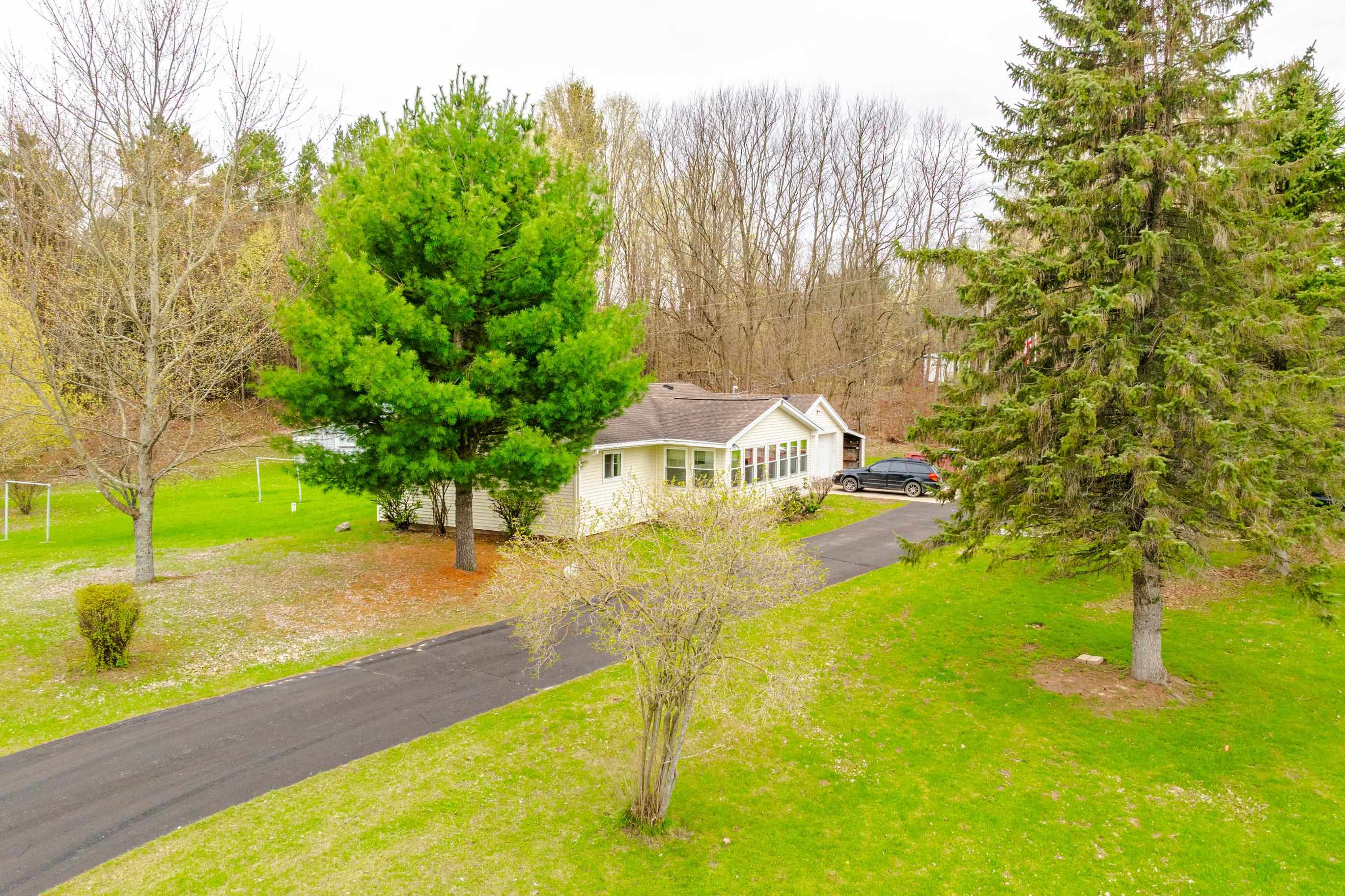 4935 East Boardman Road South Boardman, MI 49680 - Photo 3 of 37