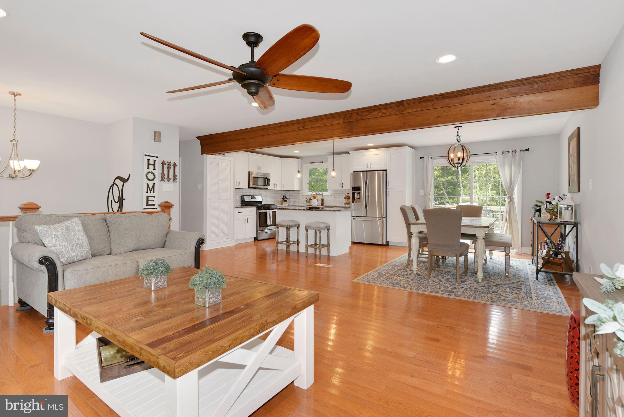Open Concept Main Floor