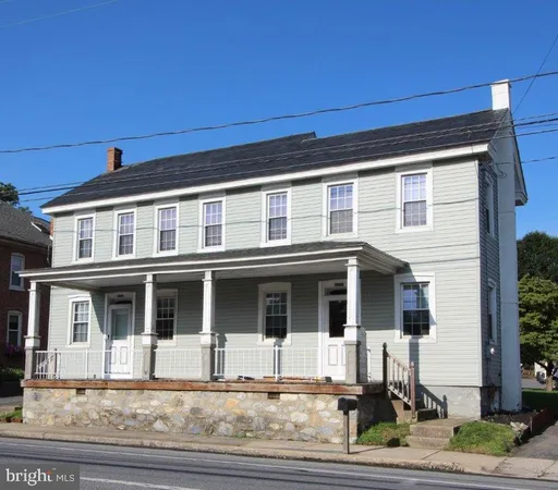 $1,350 | 2843 A Willow Street Pike, Willow Street, PA 17584