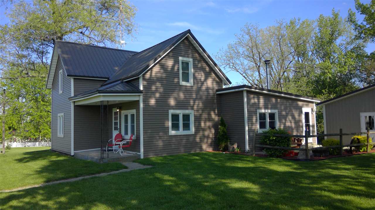 1682 West 450 North Rochester, IN 46975 - Photo 1 of 19