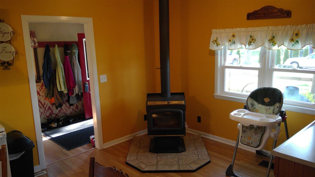 1682 West 450 North Rochester, IN 46975 - Photo 3 of 19