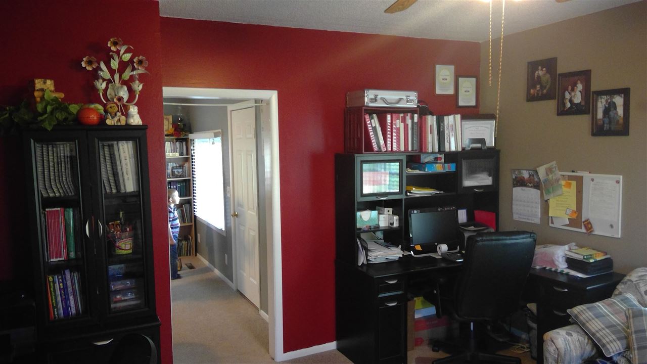 1682 West 450 North Rochester, IN 46975 - Photo 5 of 19