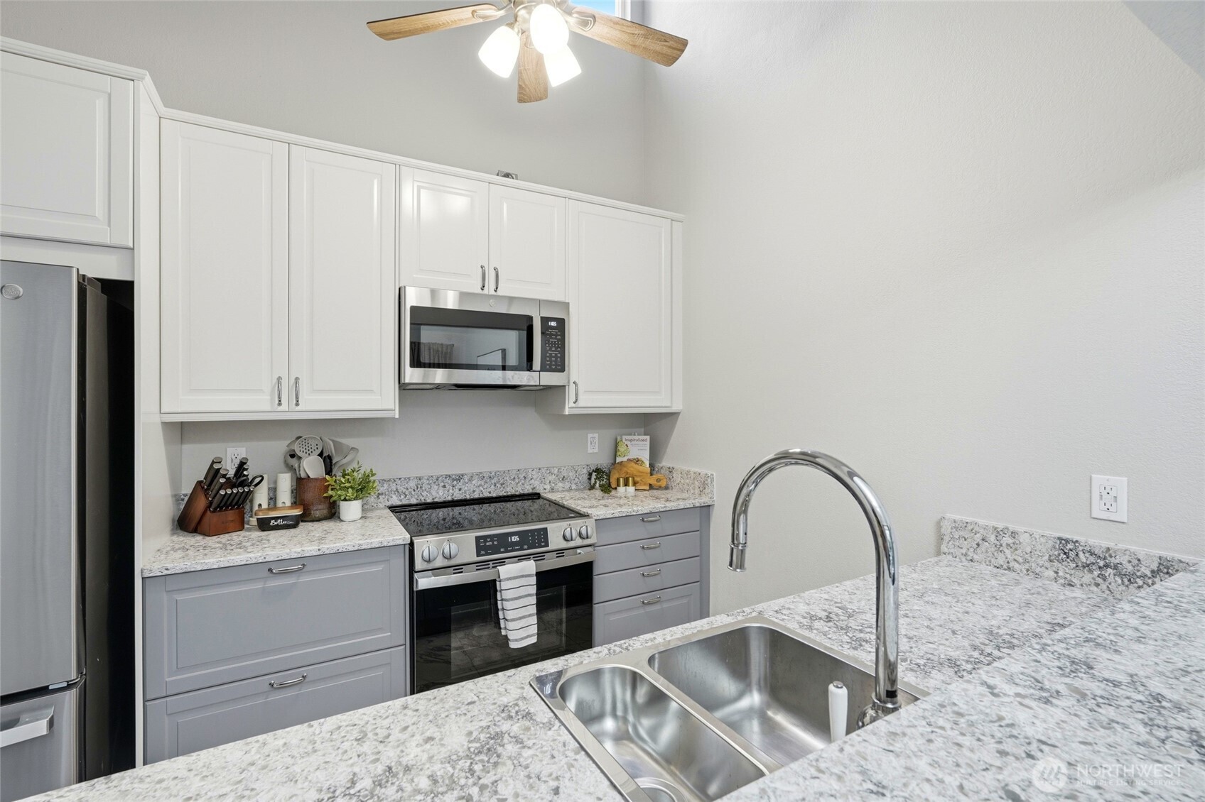 820 Cady Road, Unit A304 Everett, WA 98203 - Photo 14 of 37