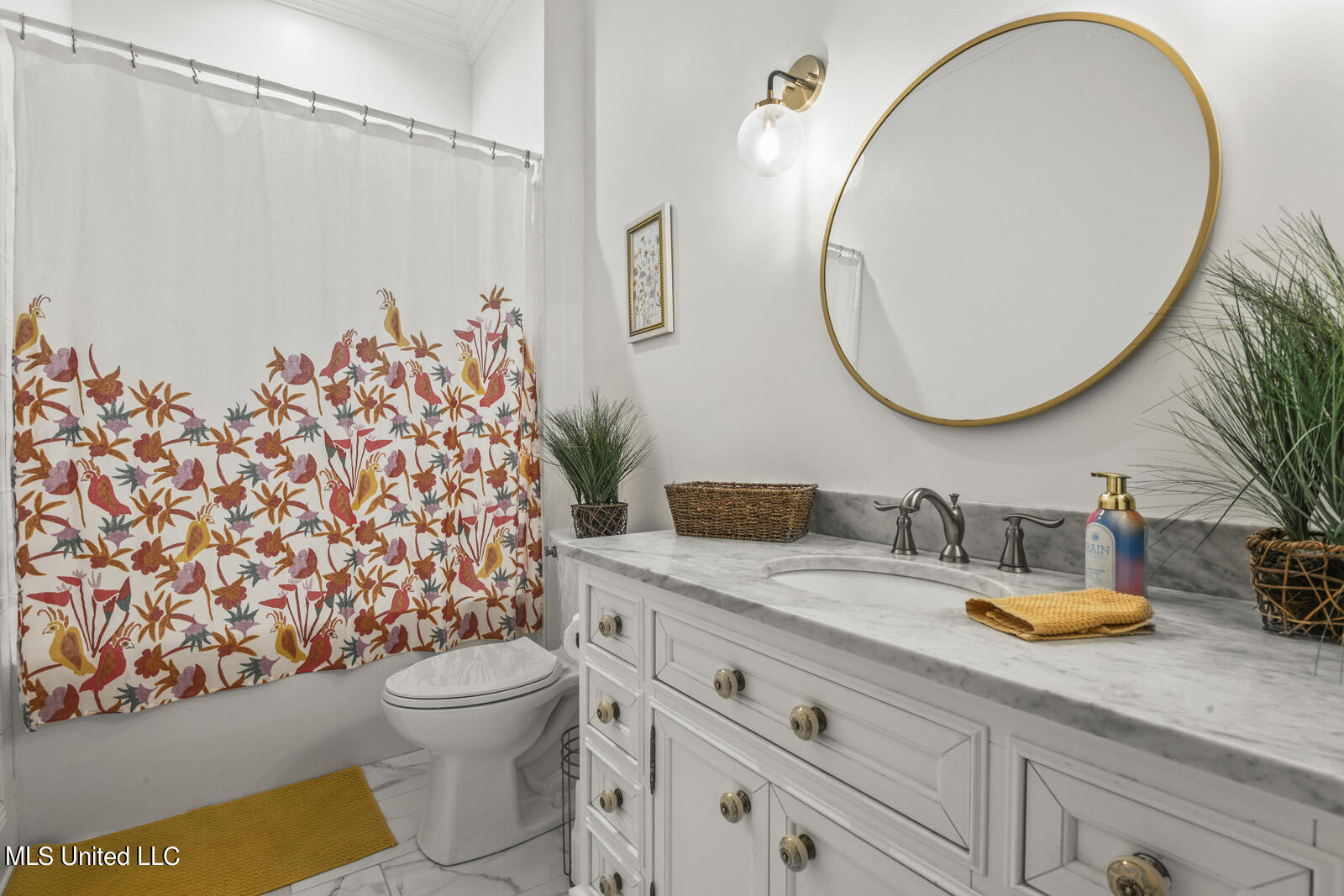 10788 East Taylor Road Gulfport, MS 39503 - Photo 20 of 25 10788 guest bath