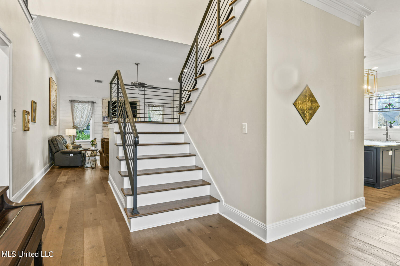 10788 East Taylor Road Gulfport, MS 39503 - Photo 8 of 25 10788 stairs