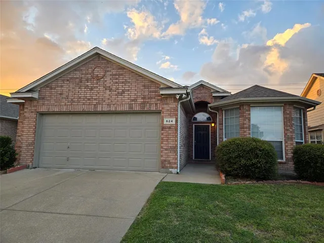 $2,500 | 624 Caravan Drive, Fort Worth, TX 76131