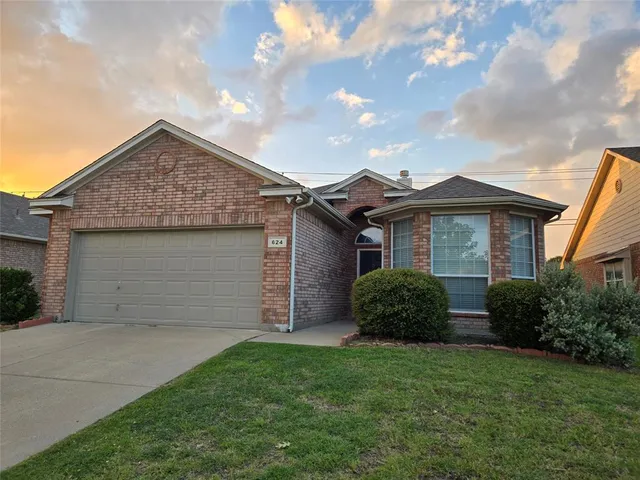 $2,500 | 624 Caravan Drive, Fort Worth, TX 76131