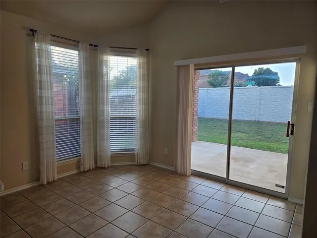 $2,500 | 624 Caravan Drive, Fort Worth, TX 76131