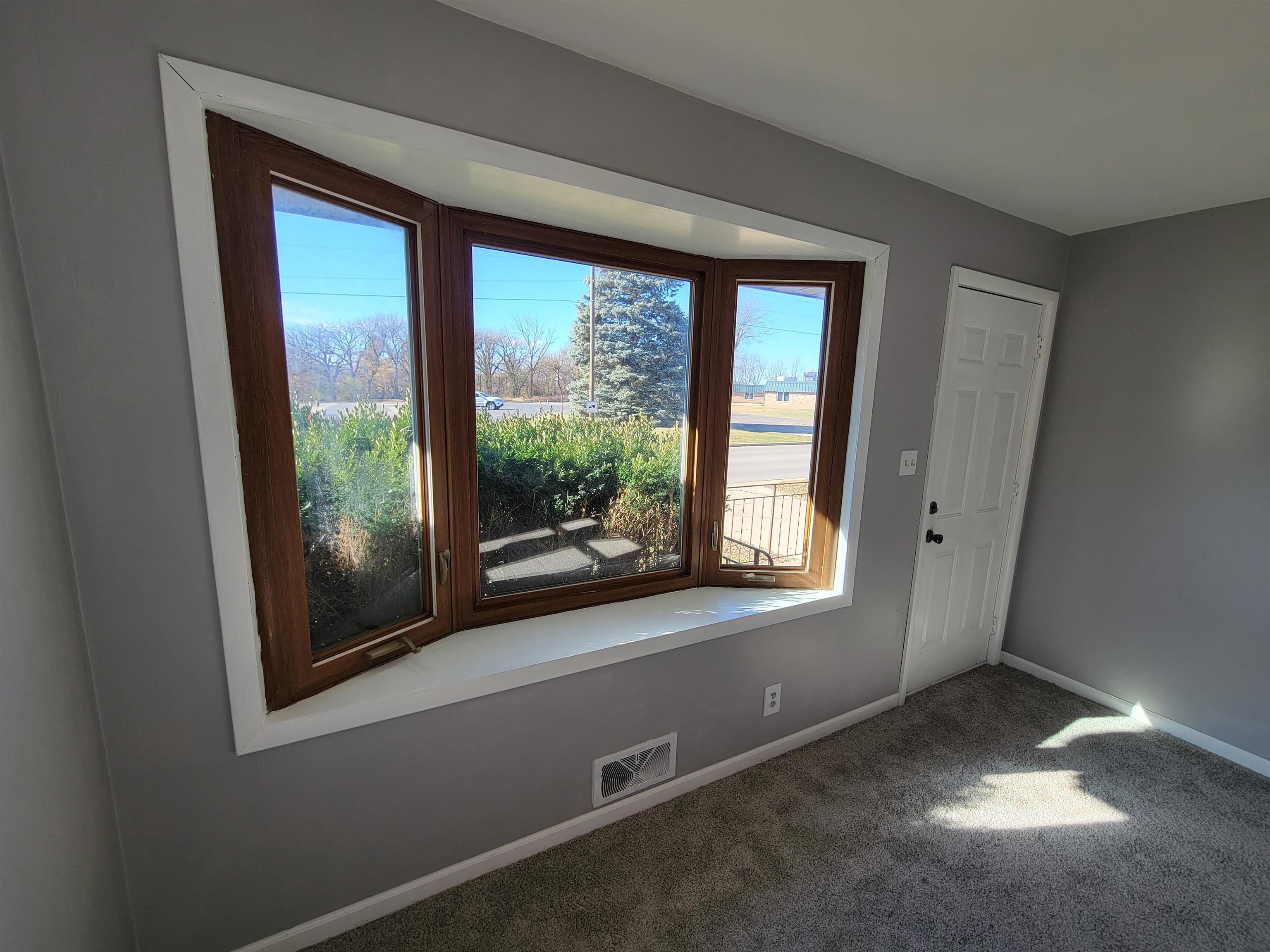 1352 Chartres Street LaSalle, IL 61301 - Photo 11 of 32 a view of an empty room with a window