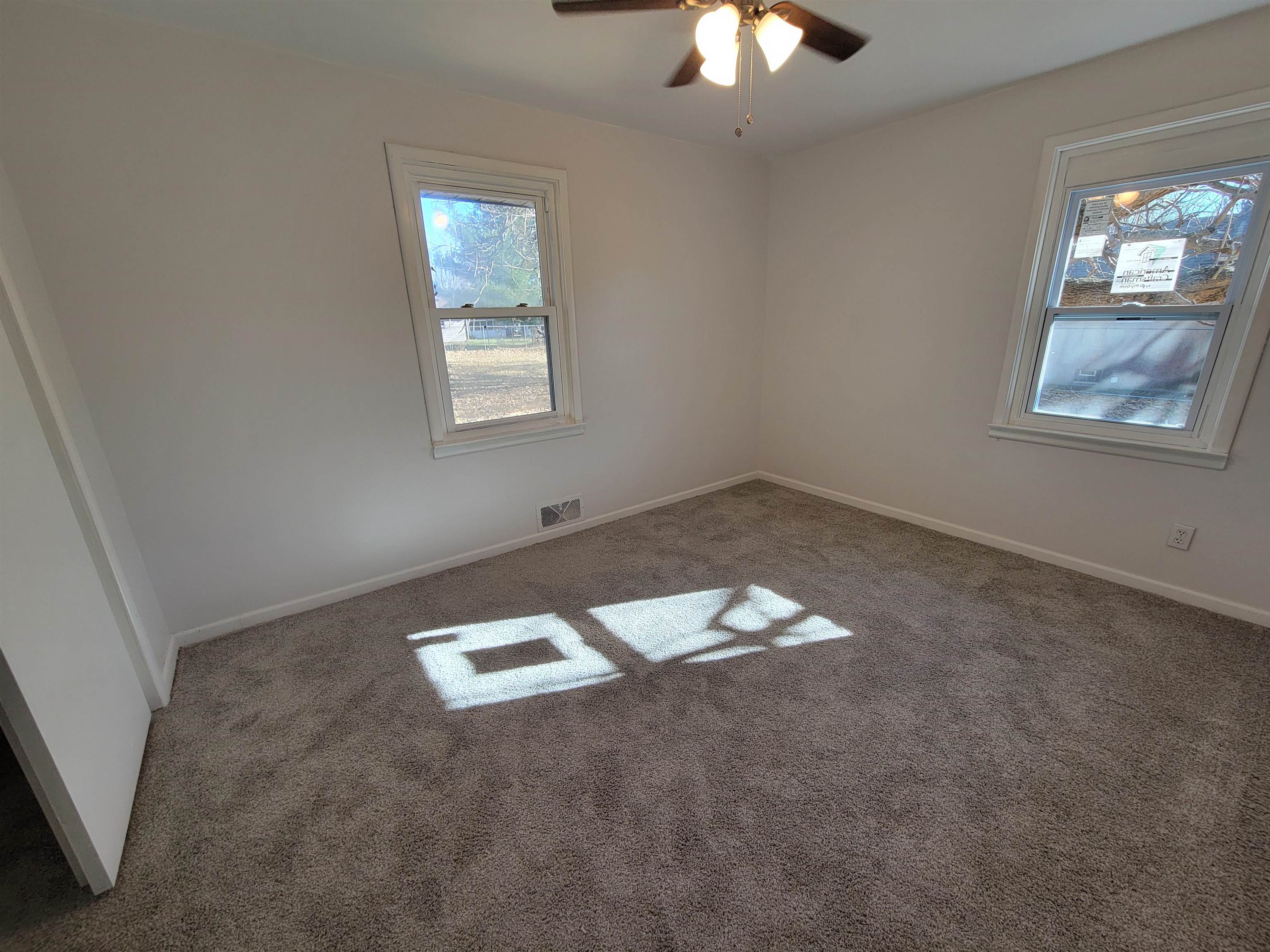 1352 Chartres Street LaSalle, IL 61301 - Photo 17 of 32 an empty room with a window