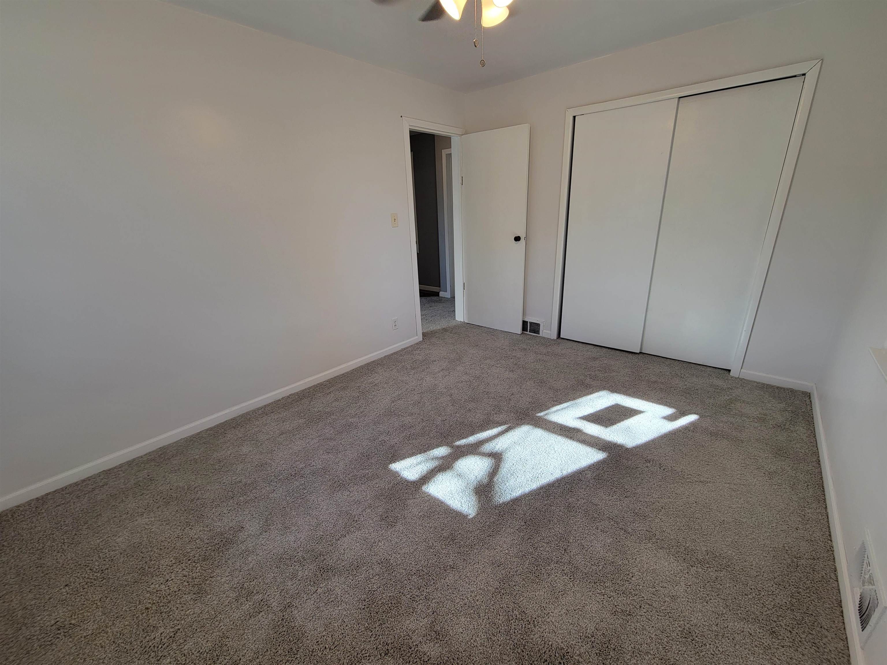 1352 Chartres Street LaSalle, IL 61301 - Photo 18 of 32