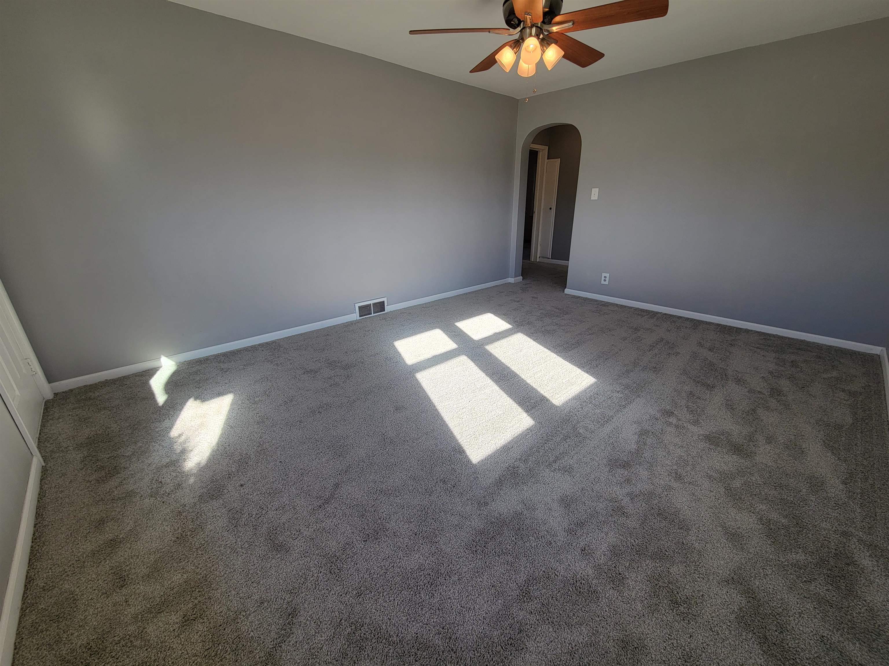 1352 Chartres Street LaSalle, IL 61301 - Photo 10 of 32 a view of empty room with window