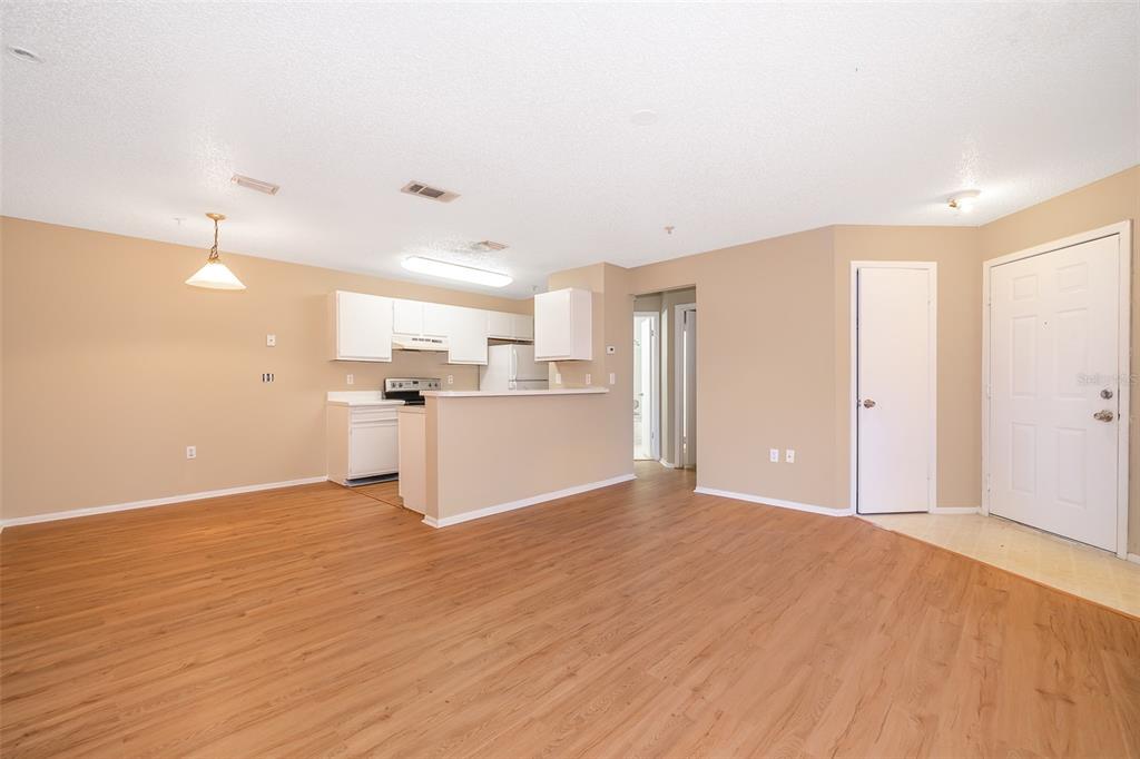 956 Salt Pond Place, Unit 306 Altamonte Springs, FL 32714 - Photo 4 of 21