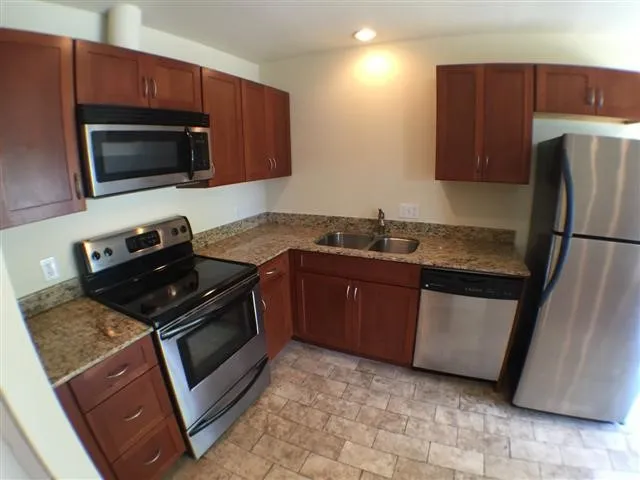 $825 | 2800 Cole Street, Unit 203C, Austin, TX 78705