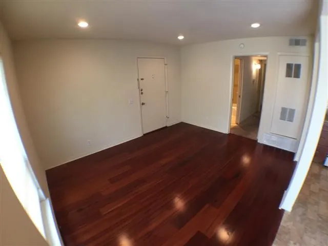 $825 | 2800 Cole Street, Unit 203C, Austin, TX 78705