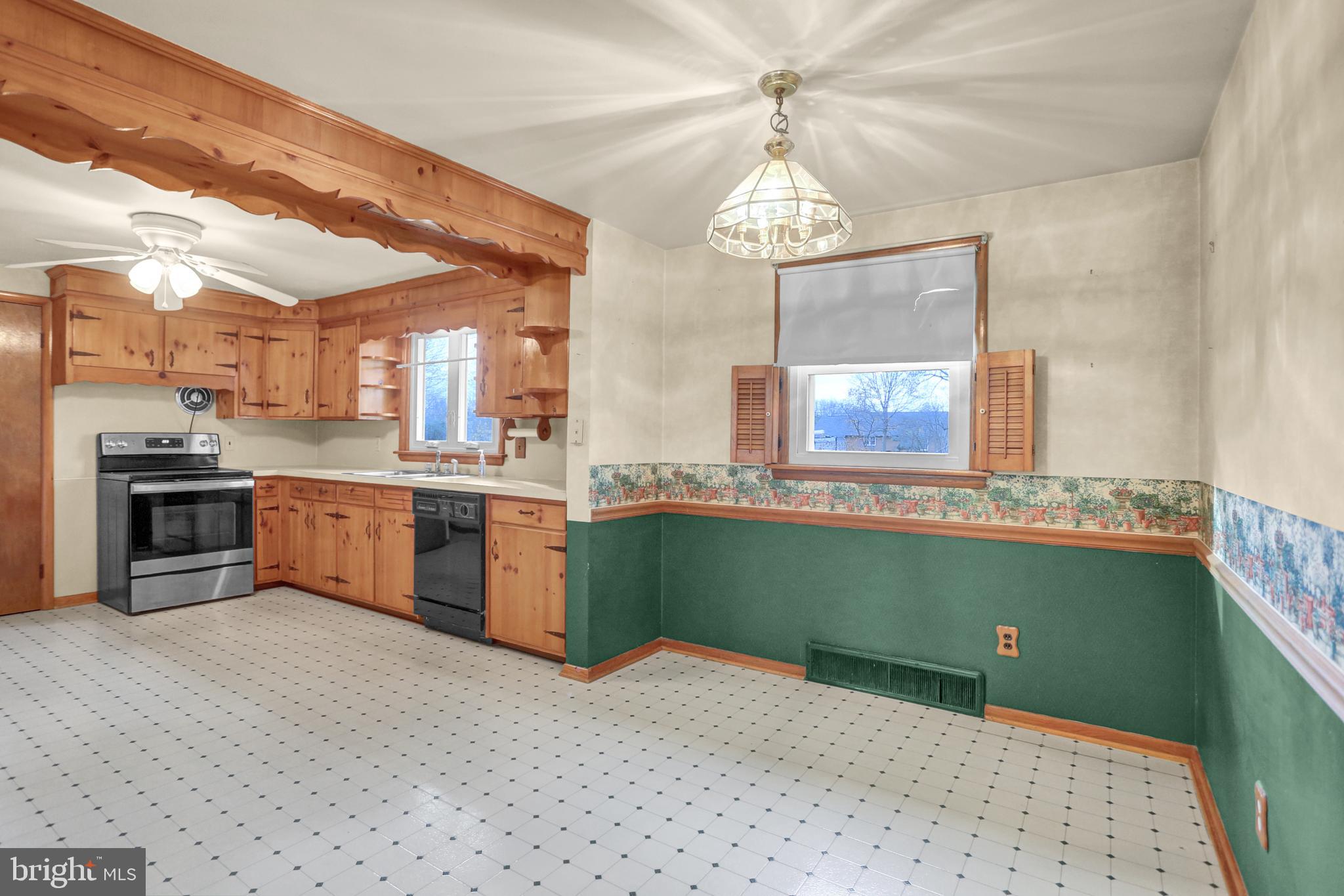 5 Scott Street Hanover, PA 17331 - Photo 6 of 41 Gallery Image 6