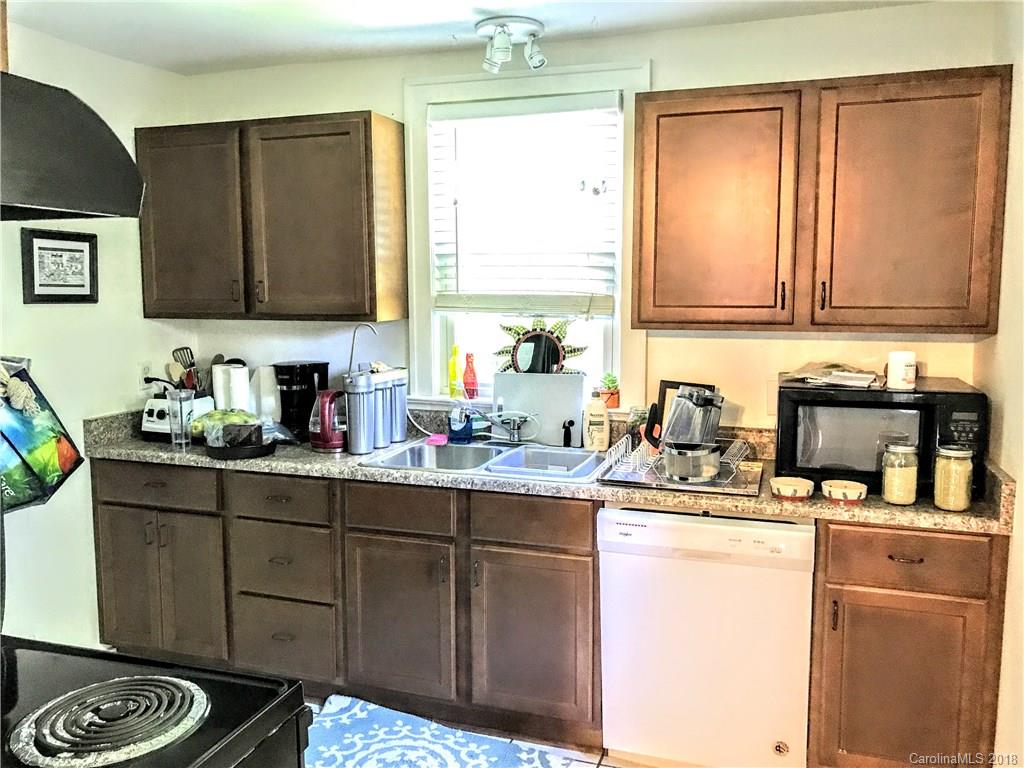 180 Pacolet Street Tryon, NC 28782 - Photo 7 of 18 Gallery Image 7