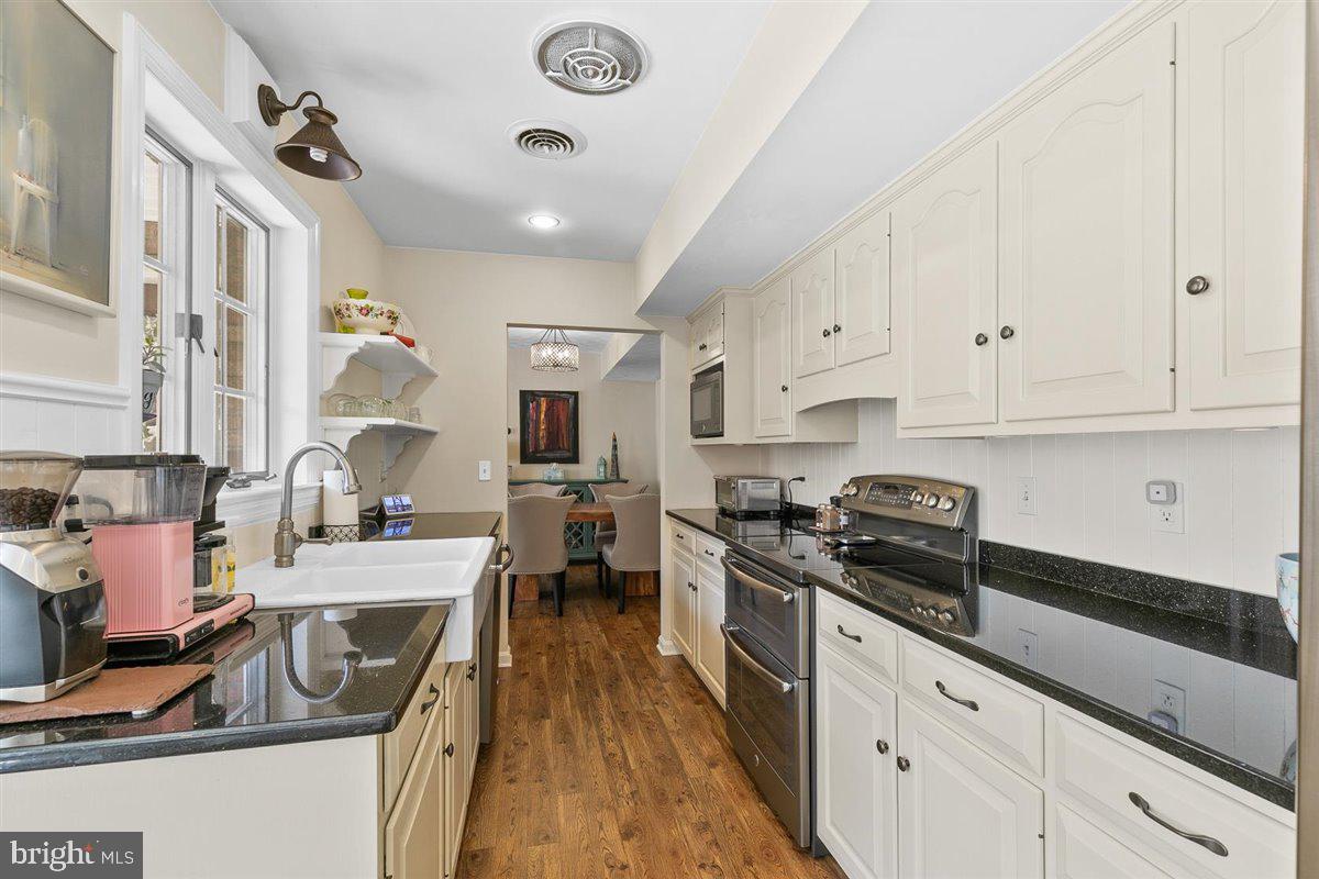 1389 Old Line Road Manheim, PA 17545 - Photo 20 of 77