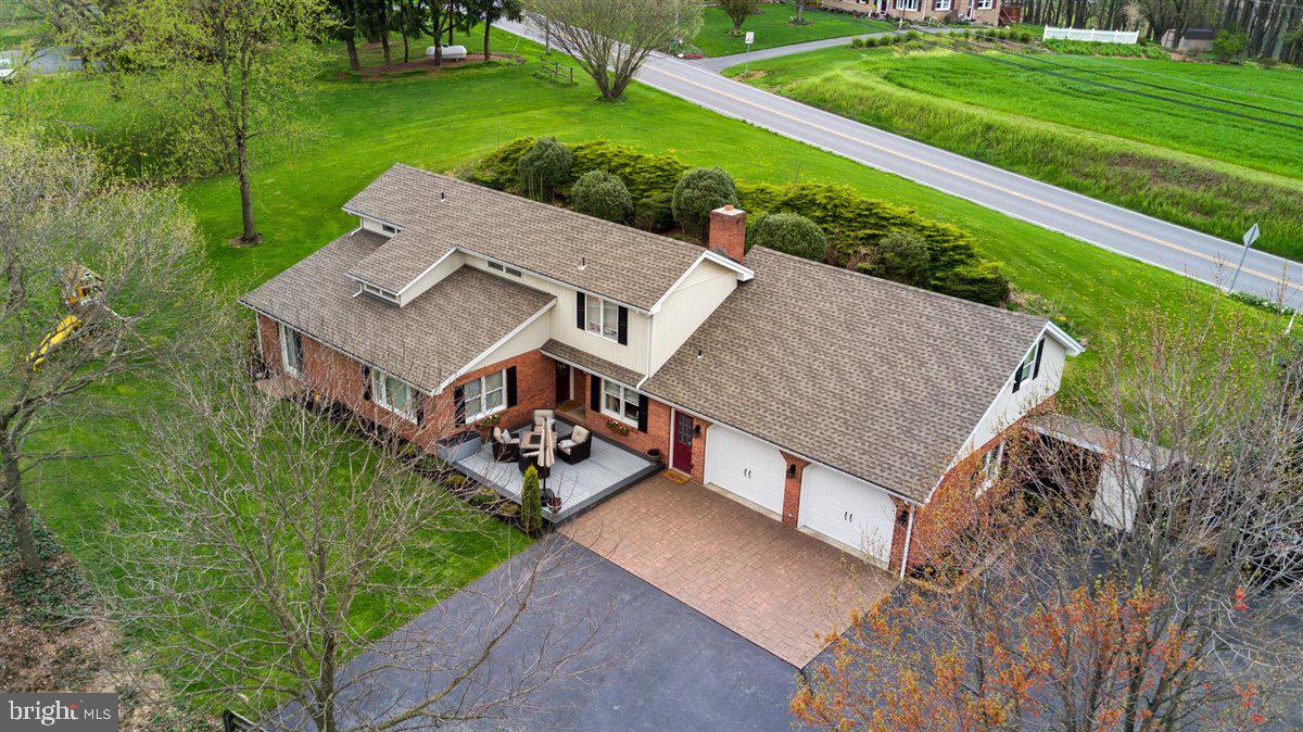 1389 Old Line Road Manheim, PA 17545 - Photo 7 of 77