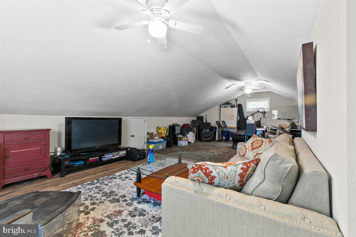 1389 Old Line Road Manheim, PA 17545 - Photo 68 of 77