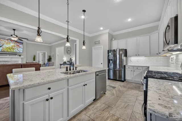 $925,000 | 1346 Lombardy Drive, Gulf Breeze, FL 32563