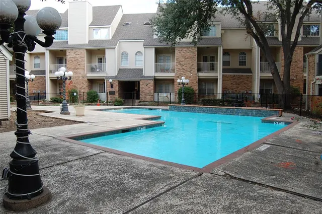 $1,895 | 5325 Bent Tree Forest Drive, Unit 1102, Dallas, TX 75248