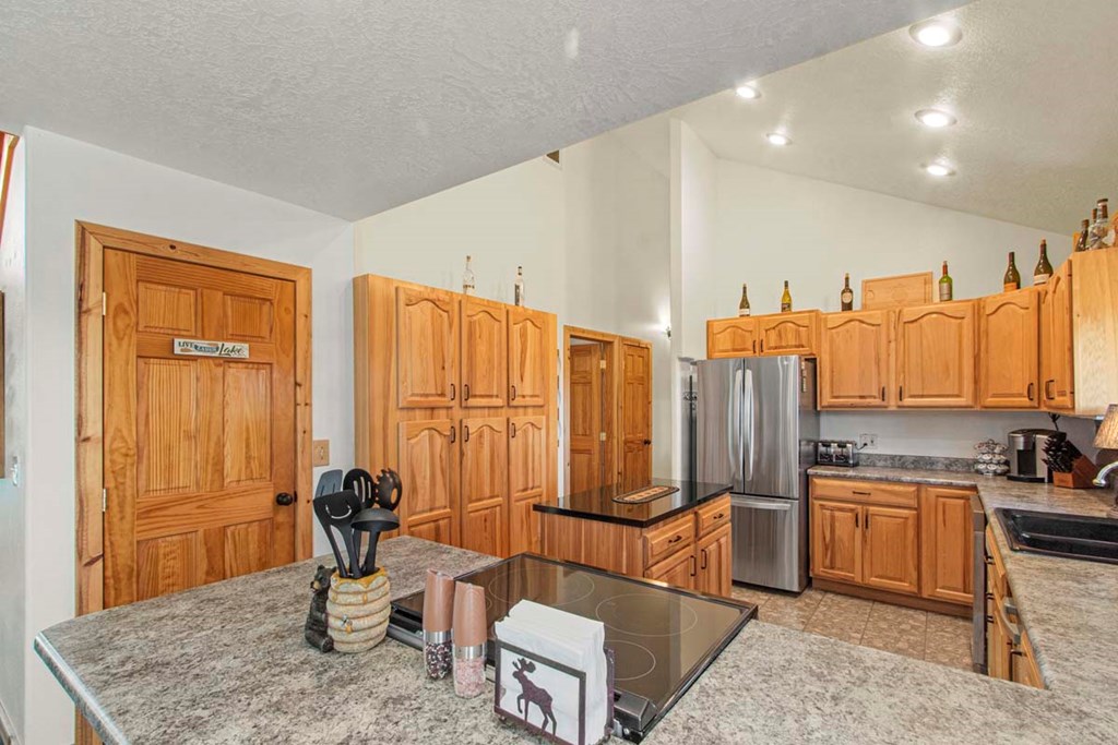 1650 Crown Point Parkway Cascade, ID 83611 - Photo 13 of 40 Loft Above Living Area